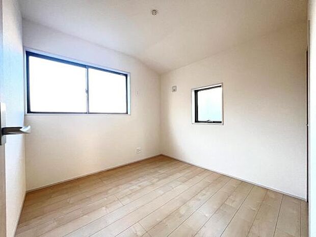 子供部屋にもちょうど良い大きさのお部屋です。