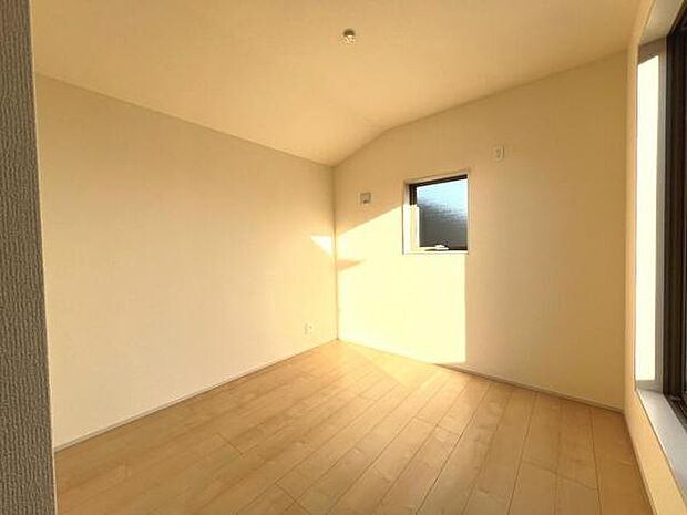 子供部屋にもちょうど良い大きさのお部屋です。