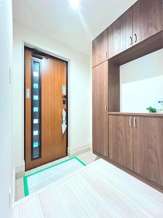 いつも気持ちよくご家族を迎えられる玄関です。