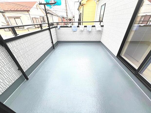 お洗濯ものを気持ち良く太陽の光で干せるのが嬉しいですね。