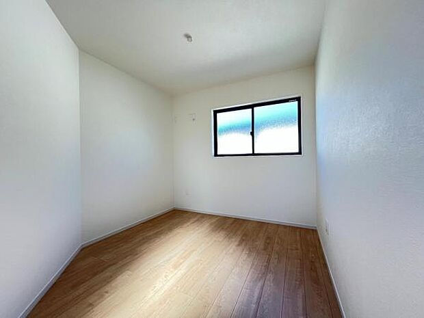 間取はファミリーにもおすすめ4LDKの新築戸建です。