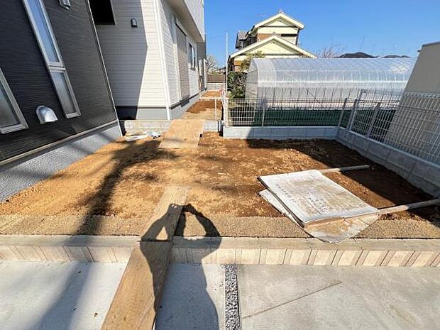 お庭スペースは、ガーデニングやお子様との外遊びなど多彩な用途でお楽しみいただけます。