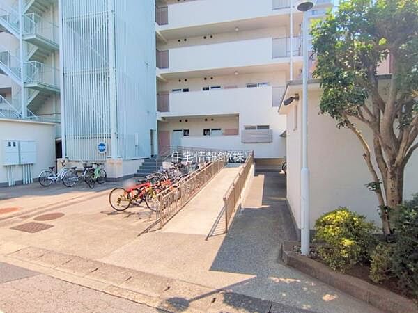 apartment 埼玉県越谷市南越谷4丁目
地図を見る