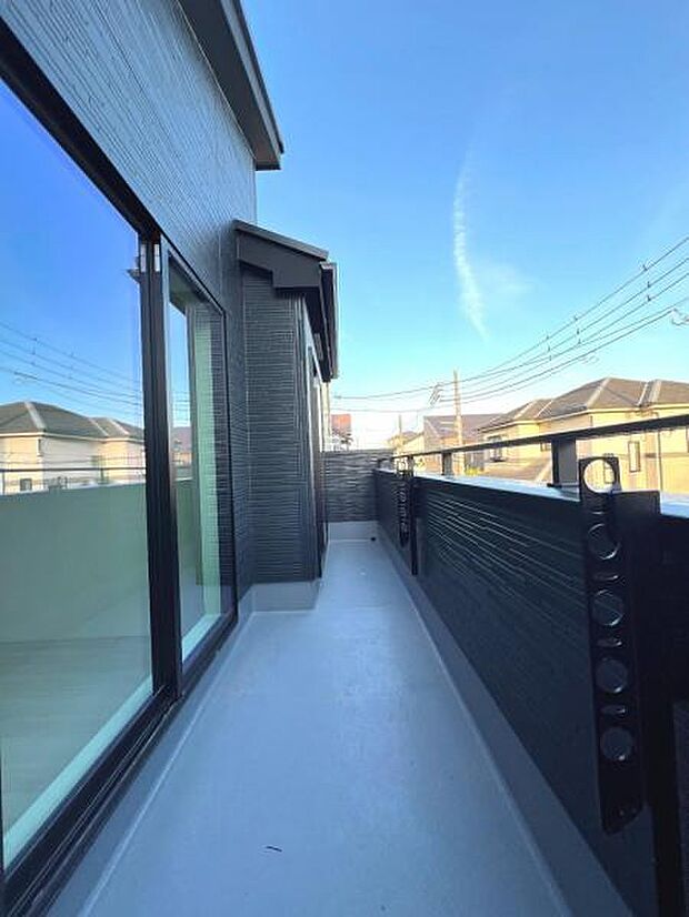 お洗濯ものを気持ち良く太陽の光で干せるのが嬉しいですね。