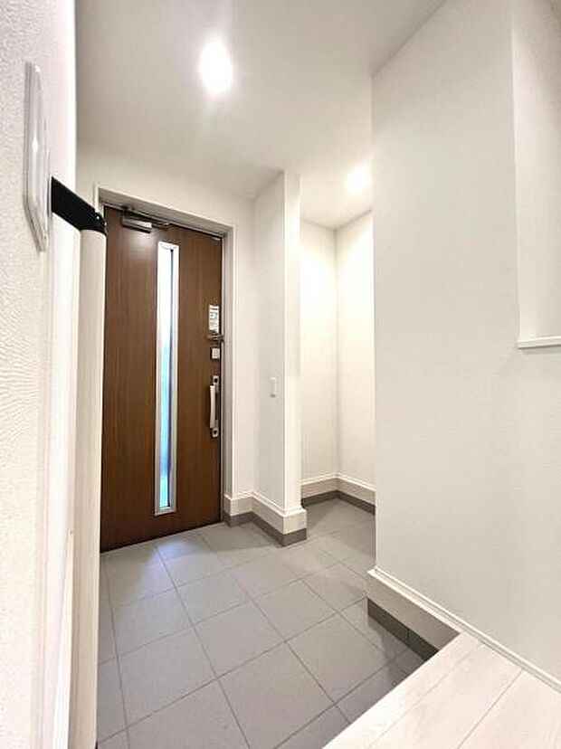 いつも気持ちよくご家族を迎えられる玄関です。