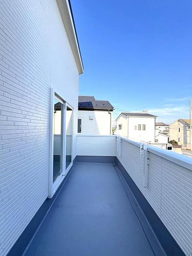 お洗濯ものを気持ち良く太陽の光で干せるのが嬉しいですね。