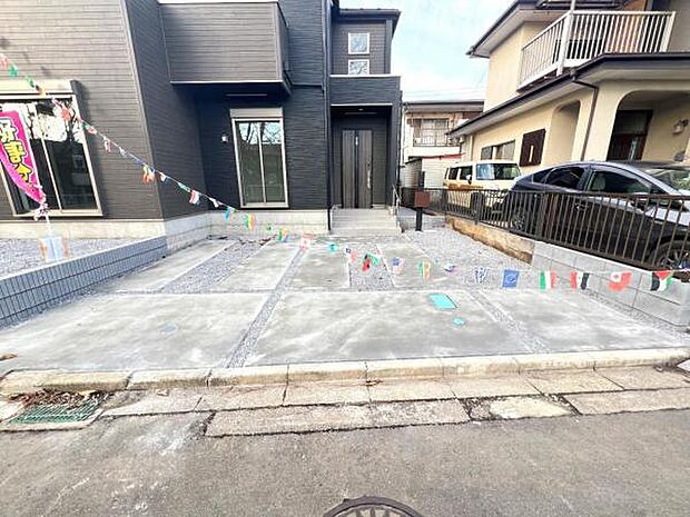 駐車場ももちろん完備しておりますのでお車所有の方にも心強いです。