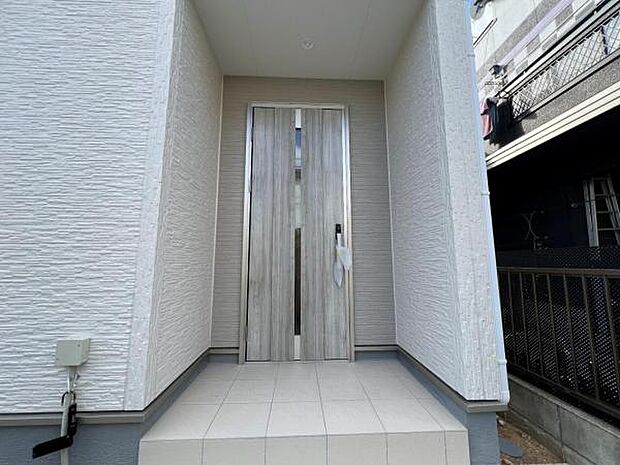 いつも気持ちよくご家族を迎えられる玄関です。