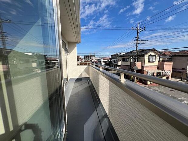 お洗濯ものを気持ち良く太陽の光で干せるのが嬉しいですね。