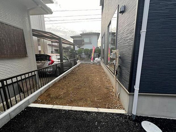 お庭スペースは、ガーデニングやお子様との外遊びなど多彩な用途でお楽しみいただけます。