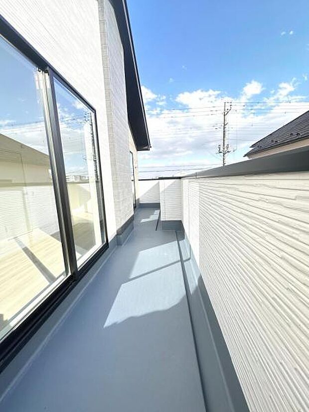 お洗濯ものを気持ち良く太陽の光で干せるのが嬉しいですね。