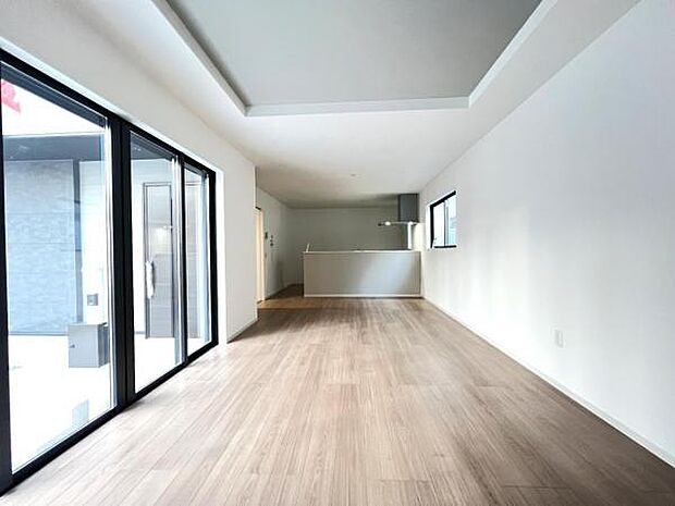 ご家族の温かい時間を演出するダイニングスペースです。