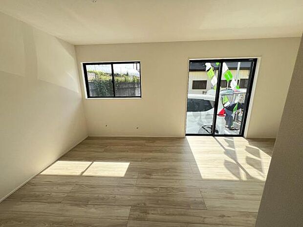 家族団らんの場所としてゆったりと居心地の良いリビングです。