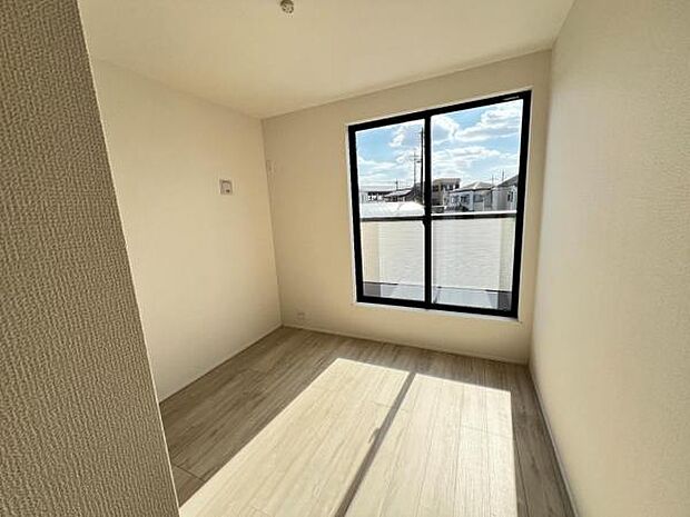 子供部屋にもちょうど良い大きさのお部屋です。