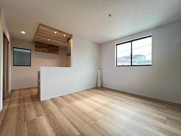 ご家族の温かい時間を演出するダイニングスペースです。