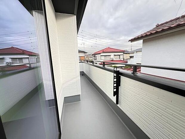 お洗濯ものを気持ち良く太陽の光で干せるのが嬉しいですね。