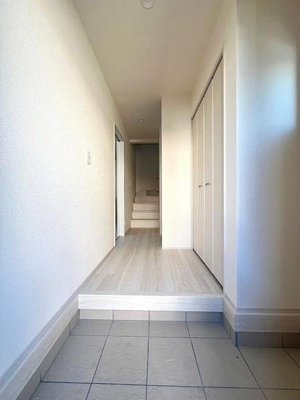 いつも気持ちよくご家族を迎えられる玄関です。