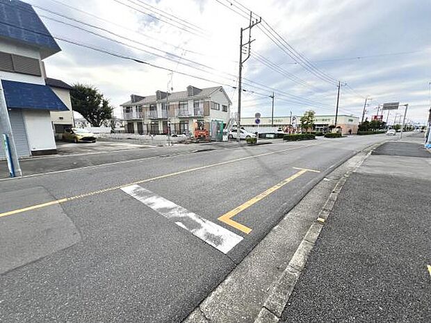 住宅地につき落ち着いた新生活を始められそうです。