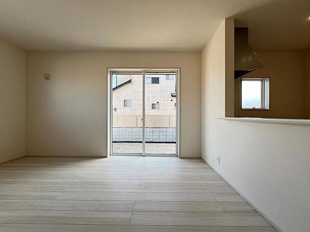 ご家族の温かい時間を演出するダイニングスペースです。