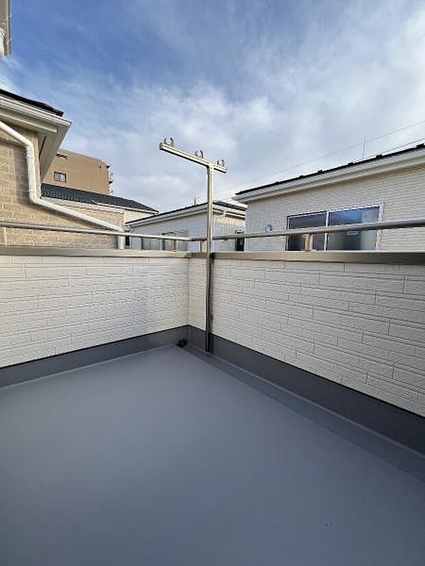 お洗濯ものを気持ち良く太陽の光で干せるのが嬉しいですね。