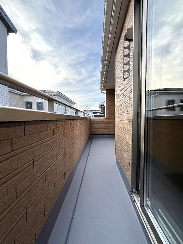 お洗濯ものを気持ち良く太陽の光で干せるのが嬉しいですね。