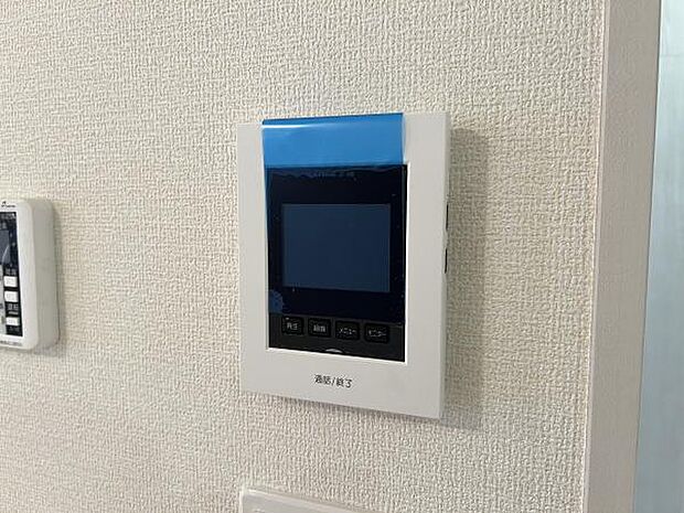 訪問者を確認できるTVモニター付きインターフォンです。