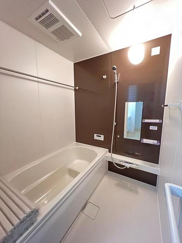 お風呂でほっとひといき。1日の疲れを癒しましょう。