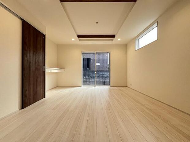 リビングダイニングになります。ご家族そろっての素敵な空間になりそうですね。