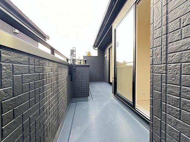 お洗濯ものを気持ち良く太陽の光で干せるのが嬉しいですね。