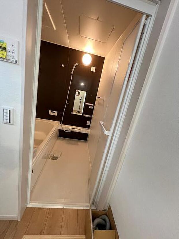 お風呂でほっとひといき。1日の疲れを癒しましょう。