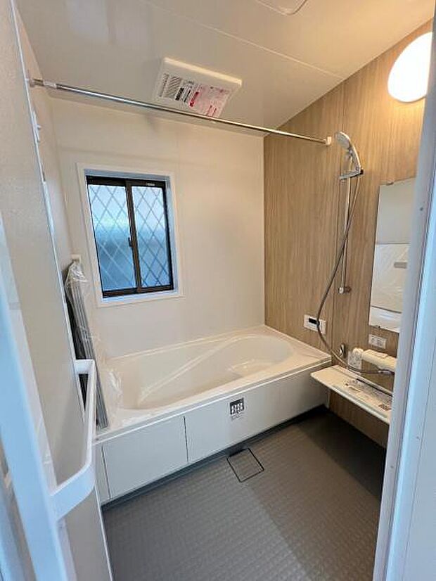 お風呂でほっとひといき。1日の疲れを癒しましょう。