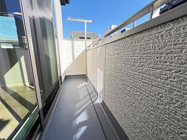 お洗濯ものを気持ち良く太陽の光で干せるのが嬉しいですね。