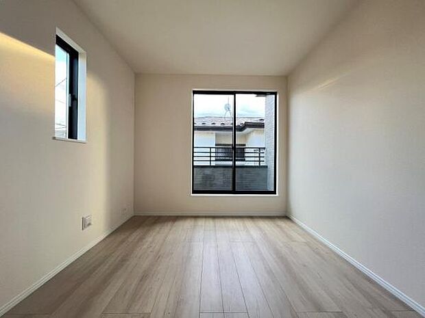 子供部屋にもちょうど良い大きさのお部屋です。