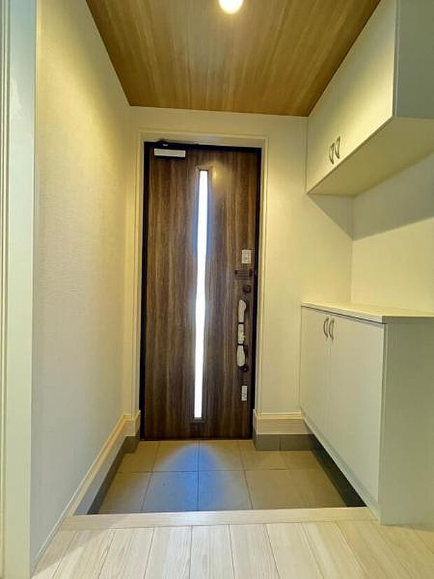 いつも気持ちよくご家族を迎えられる玄関です。