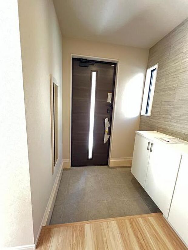 いつも気持ちよくご家族を迎えられる玄関です。