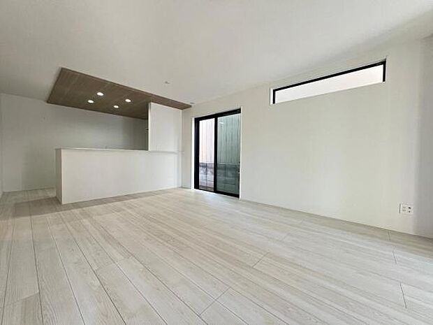 リビングダイニングになります。ご家族そろっての素敵な空間になりそうですね。