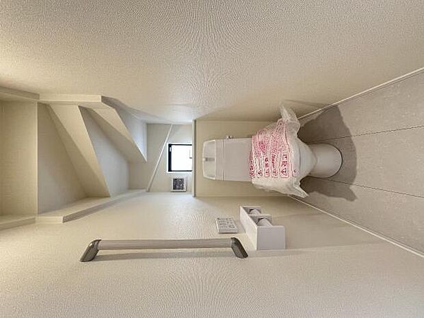 ほっと安らげるトイレ空間です。