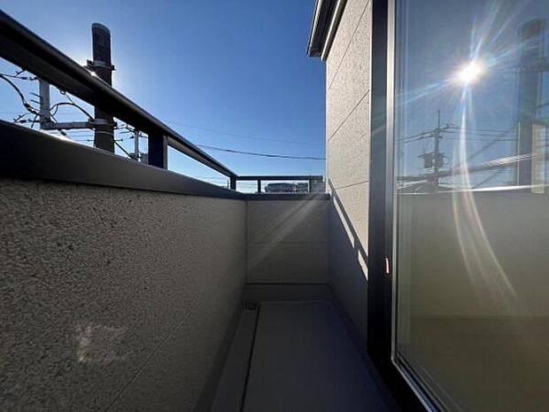 お洗濯ものを気持ち良く太陽の光で干せるのが嬉しいですね。