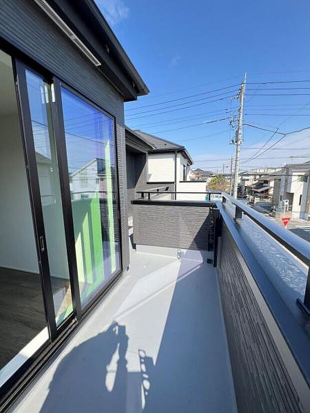 お洗濯ものを気持ち良く太陽の光で干せるのが嬉しいですね。