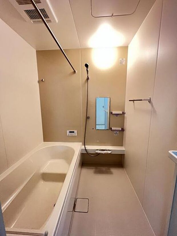 お風呂でほっとひといき。1日の疲れを癒しましょう。