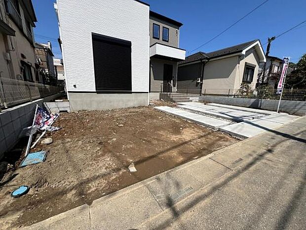 お庭スペースは、ガーデニングやお子様との外遊びなど多彩な用途でお楽しみいただけます。