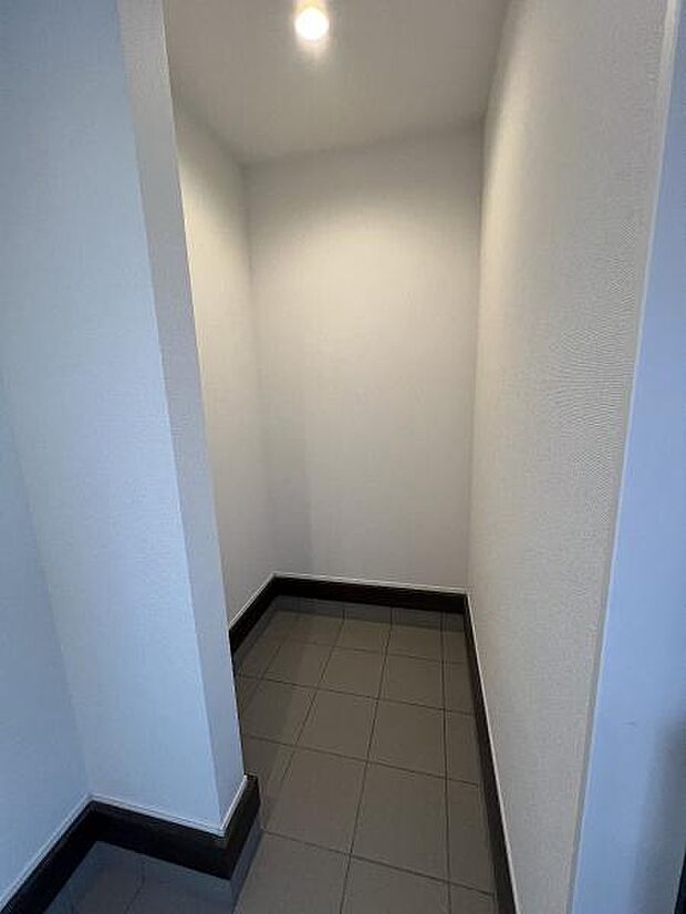 シューズクローク付きです。