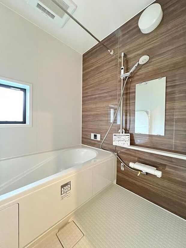 お風呂でほっとひといき。1日の疲れを癒しましょう。