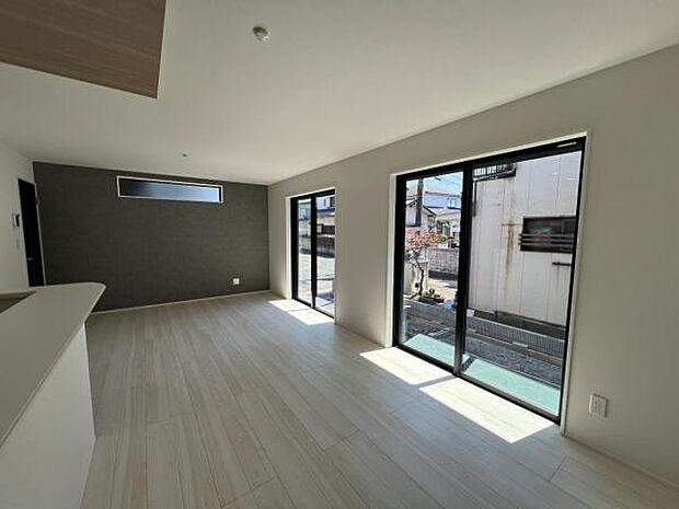 リビングダイニングになります。ご家族そろっての素敵な空間になりそうですね。