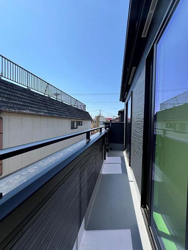 お洗濯ものを気持ち良く太陽の光で干せるのが嬉しいですね。