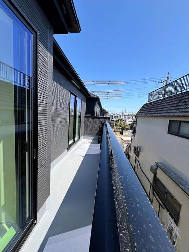 お洗濯ものを気持ち良く太陽の光で干せるのが嬉しいですね。