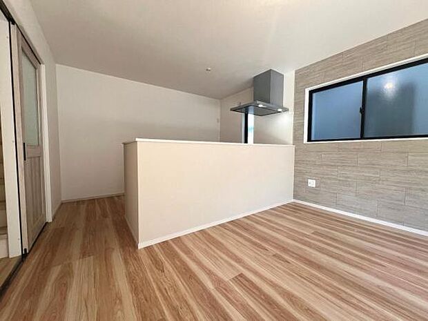 ご家族の温かい時間を演出するダイニングスペースです。