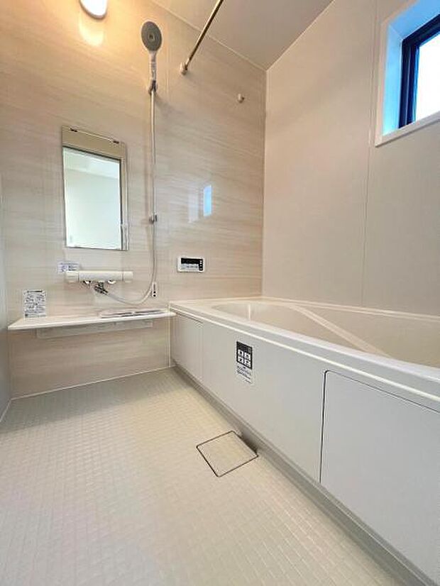 お風呂でほっとひといき。1日の疲れを癒しましょう。