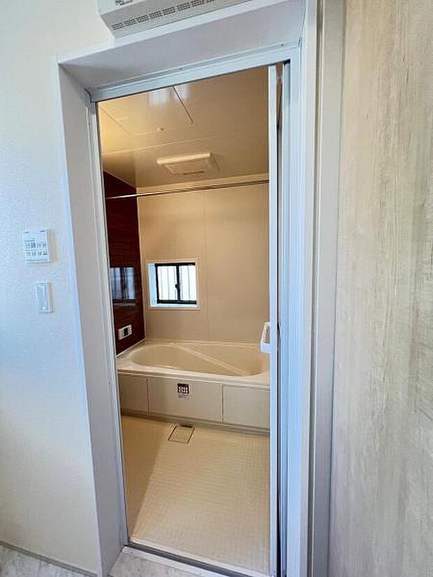 お風呂でほっとひといき。1日の疲れを癒しましょう。