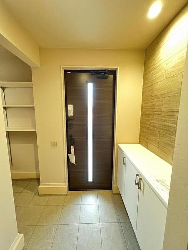 いつも気持ちよくご家族を迎えられる玄関です。